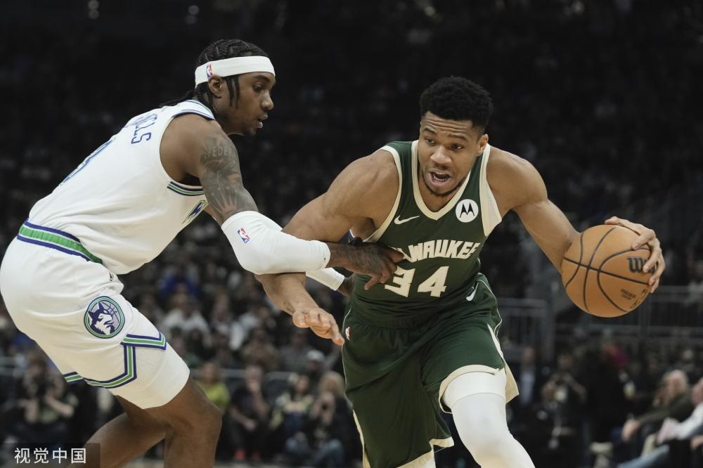 替补球员在 替补球员在